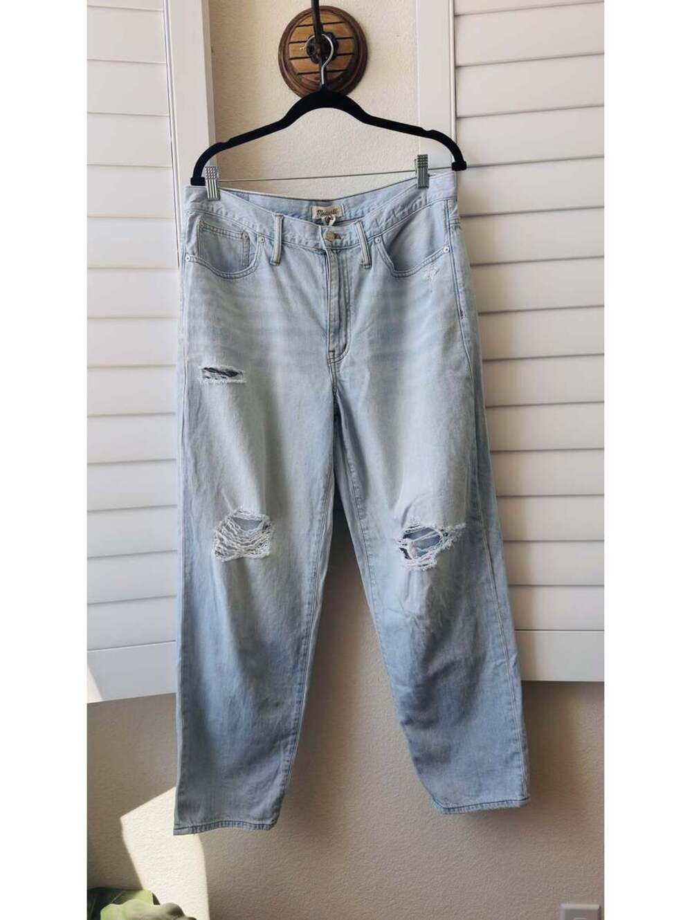 Madewell The slouchy boy Jean distressed jeans Size 30